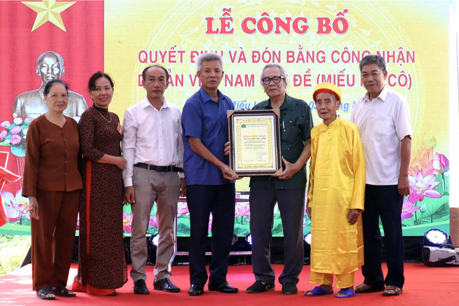 Hải[-]Phòng:[-]Cây[-]Bồ[-]đề[-]hơn[-]200[-]năm[-]tuổi[-]được[-]công[-]nhận[-]là[-]Cây[-]Di[-]sản[-]Việt[-]Nam